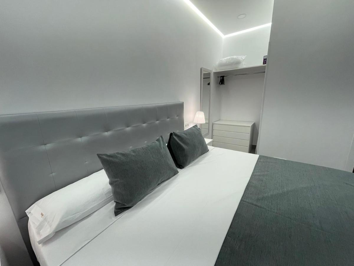 Suara Apartamentos 3 Мадрид Экстерьер фото