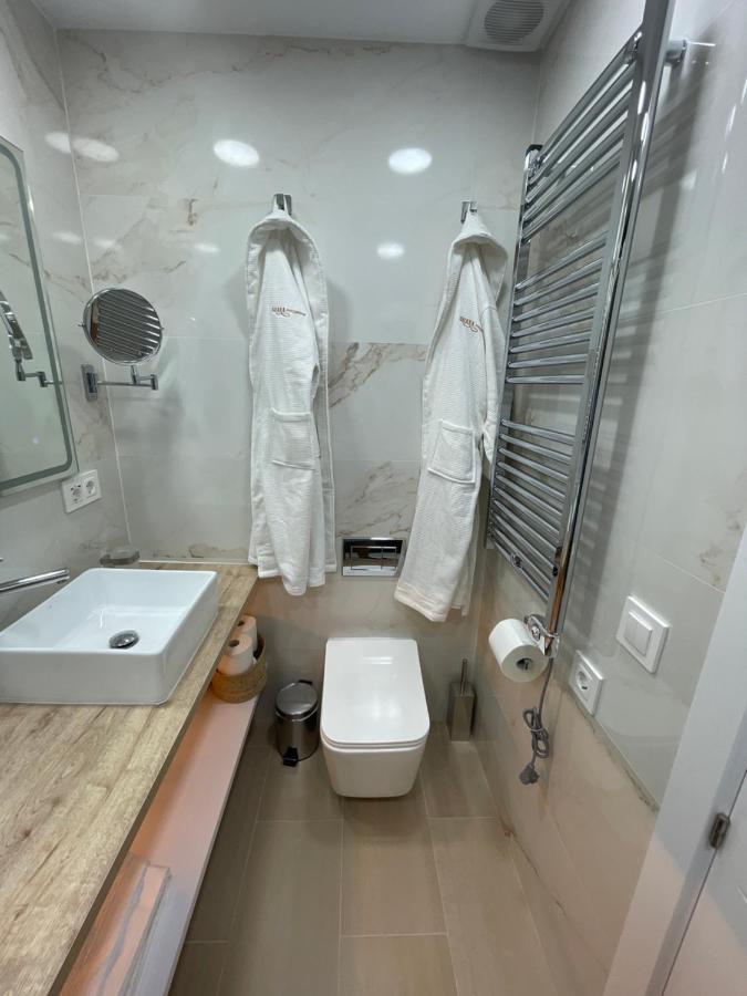 Suara Apartamentos 3 Мадрид Экстерьер фото