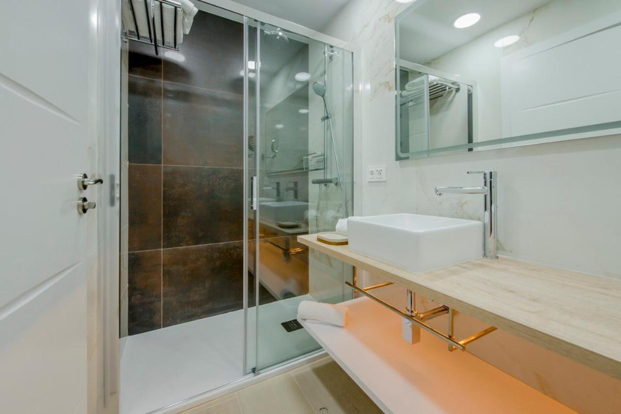 Suara Apartamentos 3 Мадрид Экстерьер фото